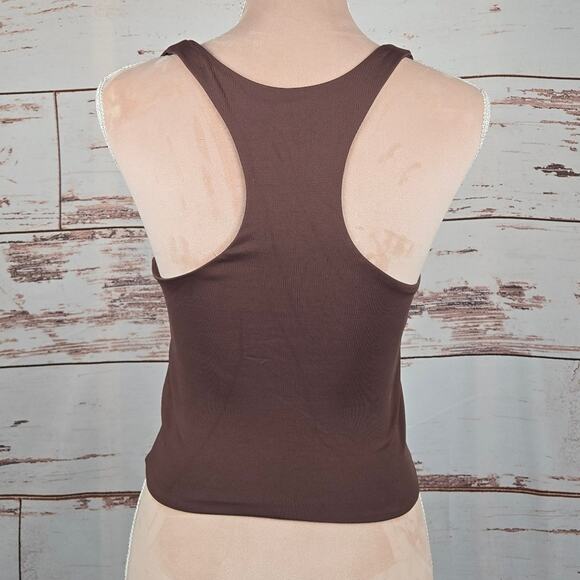 Aritzia Babaton Scoop Neck Racerback Cropped Tank Brown Size Medium - Picture 3 of 6